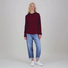 Naismalli karpalon värisessä  merinosilkkisessä unisex-hupparissa